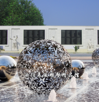 不锈钢雕塑定制大型镂空球园林广场金属摆件户外景观圆球加工厂家