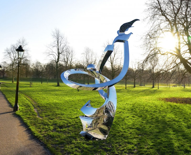 艺术几何镜面雕塑 不锈钢雕塑公园广场草坪摆件 国润园林景观