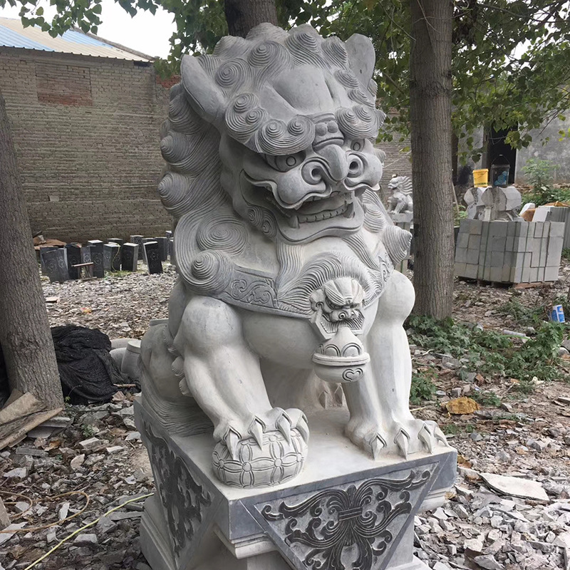 现货定制石狮雕塑 汉白玉狮子装饰庭院门口石狮子雕塑摆件