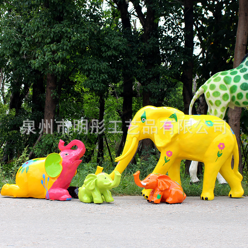 大型动物雕塑卡通动物玻璃钢雕塑彩绘大象园林景区幼儿园摆件定制